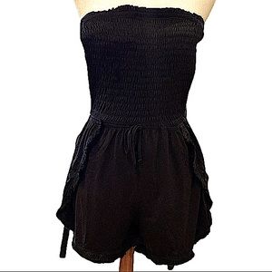 NEW with tags strapless open side shorts black romper Sz M